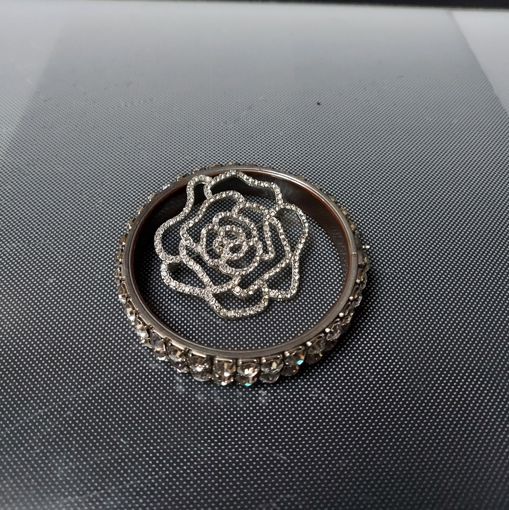 Rhinestone Solid Bangle Camilla Brooch Set - image 1